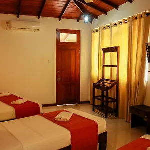 Guest house Queens